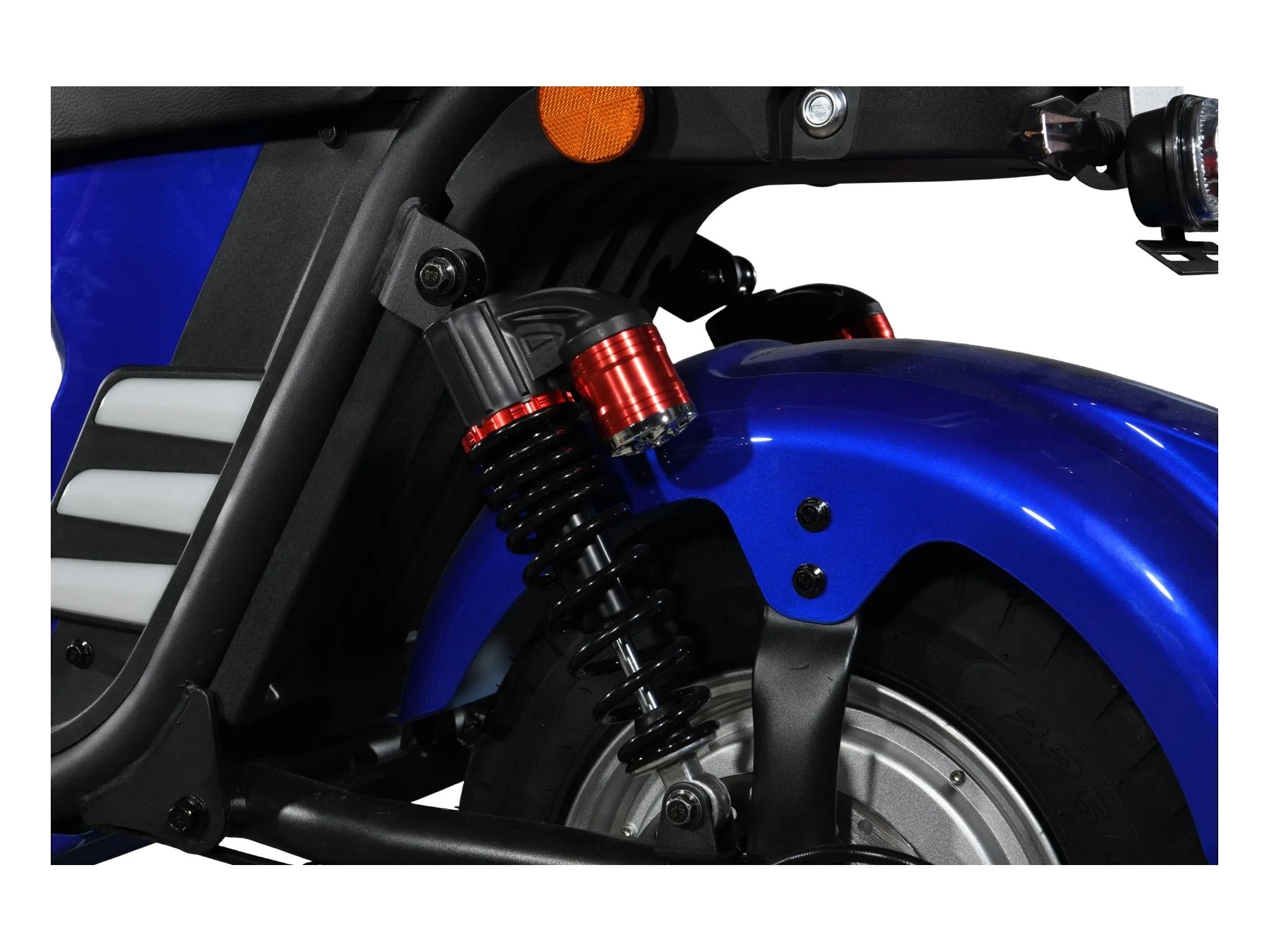 Suspension detail 02